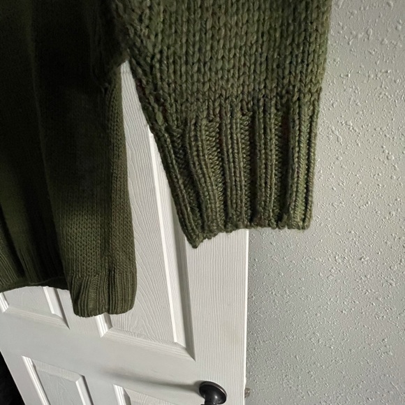 PINK Victoria’s Secret oversized knit sweater! Like new! - Picture 6 of 6